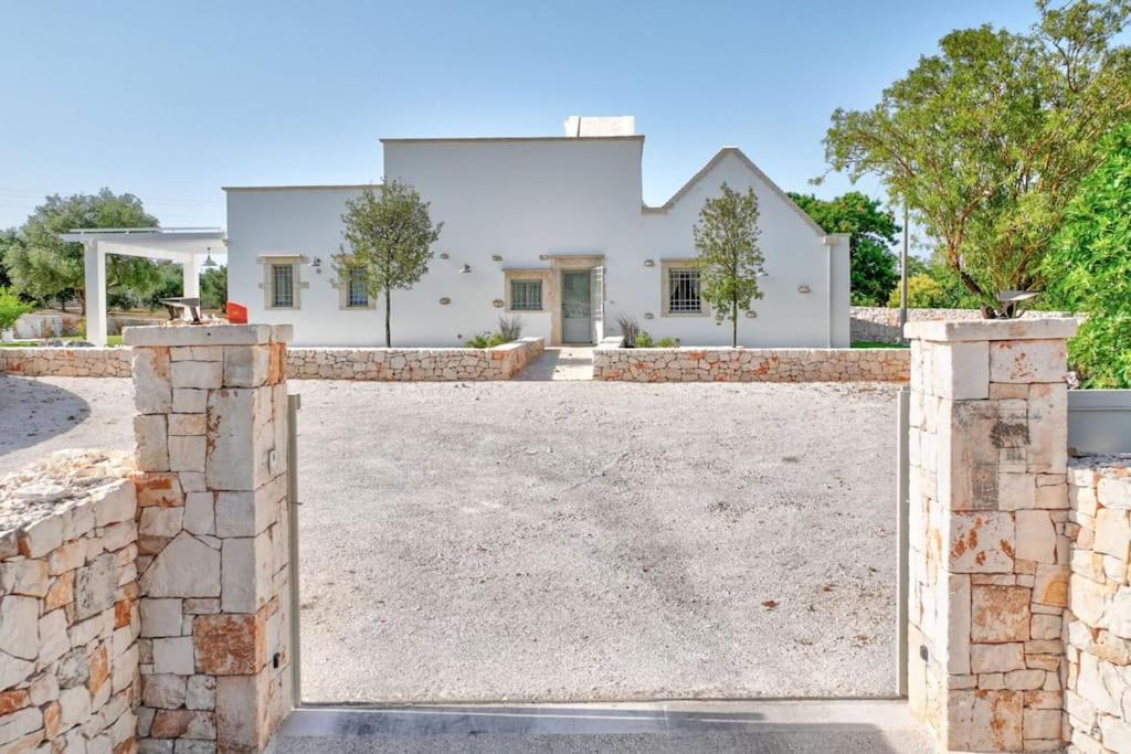 Trullo Under The Apulian Sky By Raro Villas Martina Franca Esterno foto