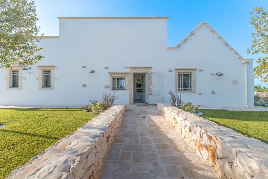 Trullo Under The Apulian Sky By Raro Villas Martina Franca Esterno foto